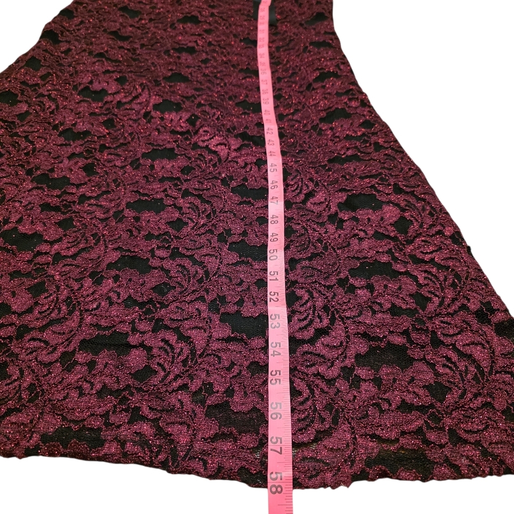 R&M Richards Black and Burgundy Lace Sleeveless Evening Gown Size 8 Loose Fit - Picture 6 of 11